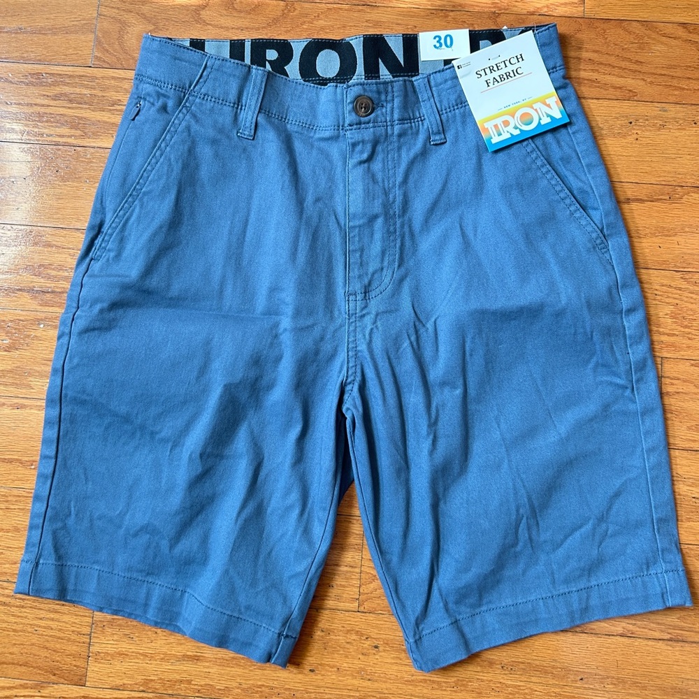 NWT IRON Men's Flat Front Shorts